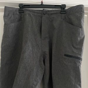 Zeroxposur gray shorts